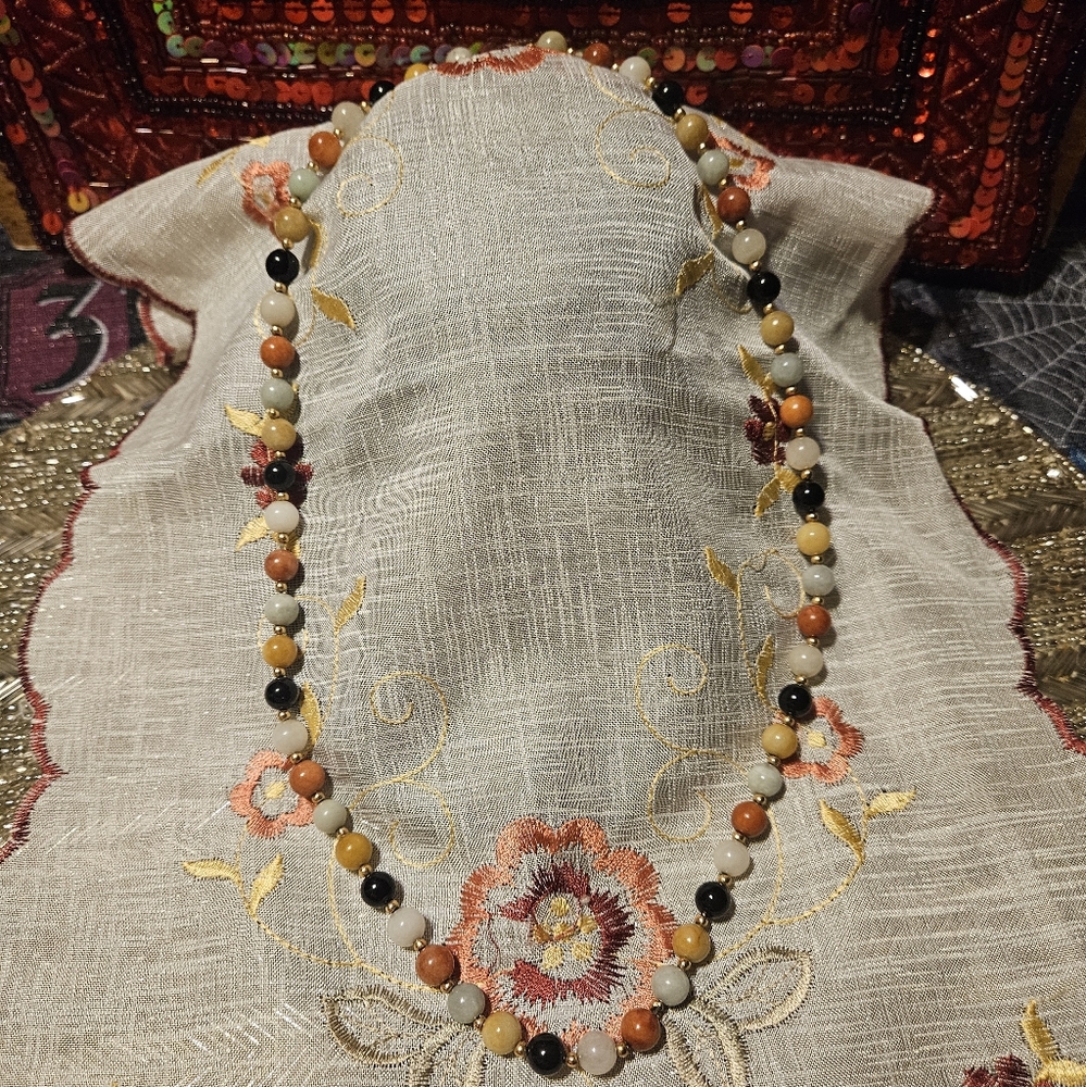 14k Jade, Multicolor vintage necklace